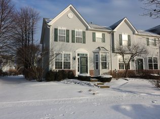 2040 Wagner Rd, Batavia, IL 60510