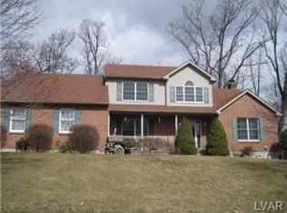 103 Spyglass Ct, Bath, PA 18014