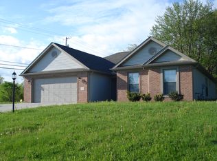 317 Fieldsrun Rd, New Castle, PA 16105