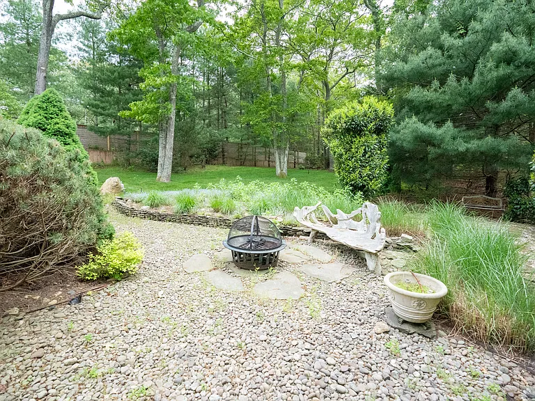 24 Clamshell Ave — Photo 23