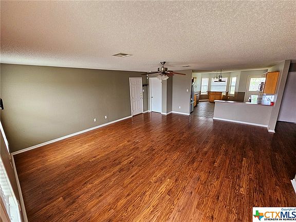 3rd image of 4207 Janelle Ct