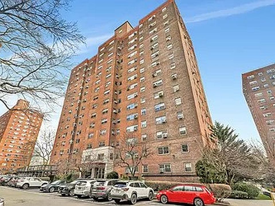 1st image of 225 Adams St #8DE