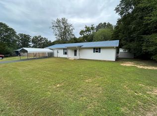 1026 Tom White Rd, Big Sandy, TN 38221