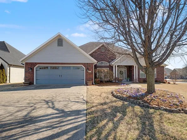 4609 SW Swinton Dr, Bentonville, AR 72713