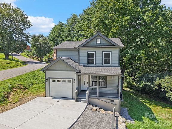 3rd image of 12 Whipoorwill Way
