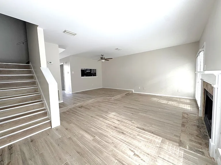 5900 Grelot Rd #504 — Photo 10