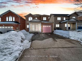 118 Queen Mary Dr, Brampton, ON L7A2R5