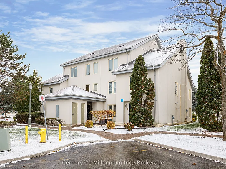 110 Fairway Ct #102 — Photo 2