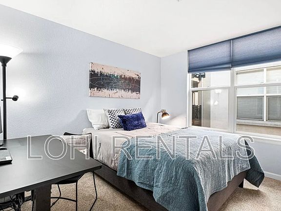 3rd image of 1727 N Pearl St #203A