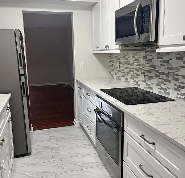 2700 Bedford St #O — Photo 2
