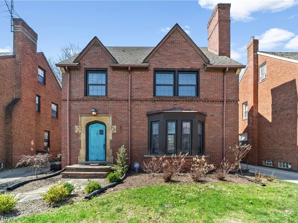 2588 Saybrook Rd, University Heights, OH 44118