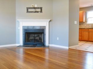 16 Laurelhurst Ct, Greer, SC 29650