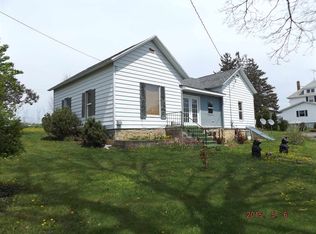 104 W North St, Montfort, WI 53569