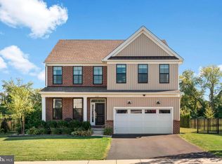 1192 Harper Dr, Warminster, PA 18974