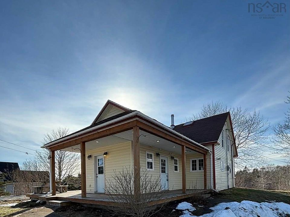 1st image of 669 Lakeside Rd