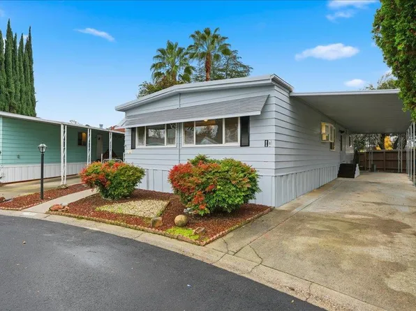 10 La Entrada Way, Yuba City, CA 95993