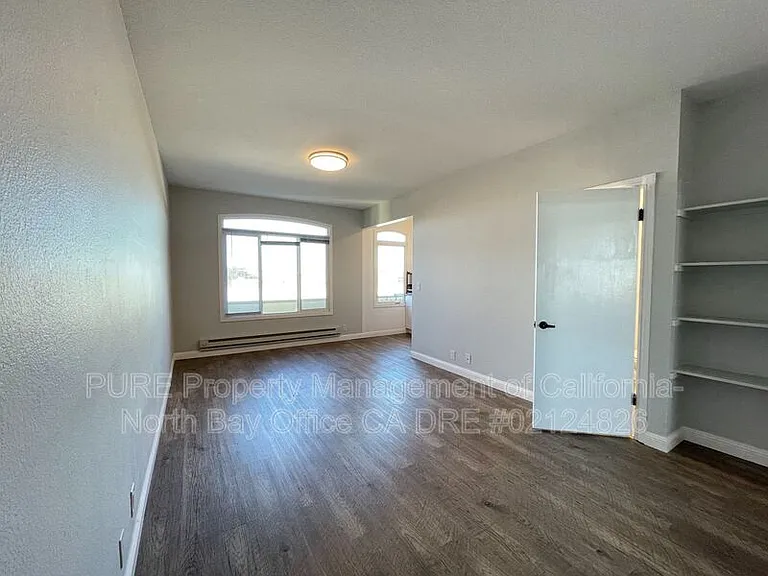 1300 Sacramento St #306 — Photo 2