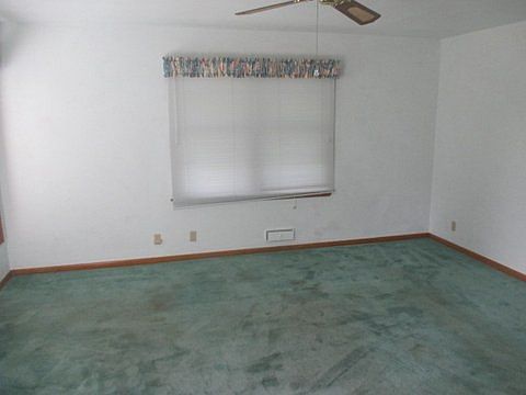4th image of 612 Renrose Ave