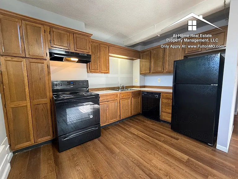 808 Center St #3 — Photo 6