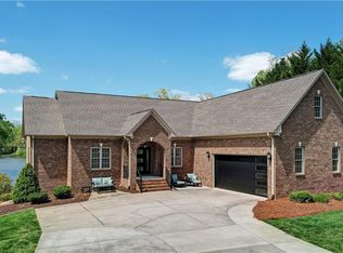 2019 Lynwood Dr, Greensboro, NC 27406