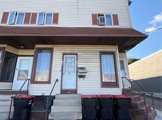 120 2nd St APT A, Lehighton, PA 18235