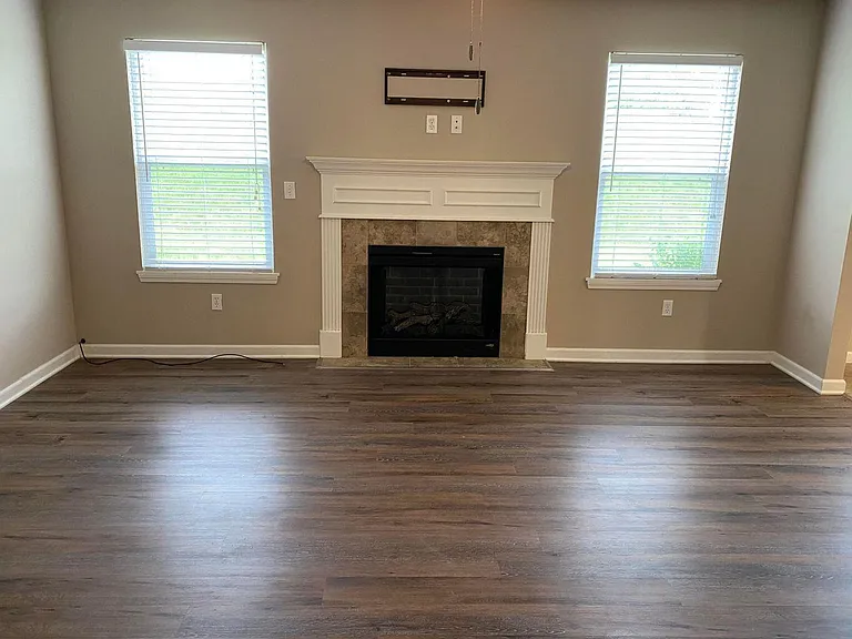 5801 Abercorn Dr — Photo 3