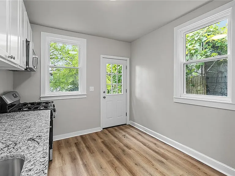 1238 Church Ave — Photo 16