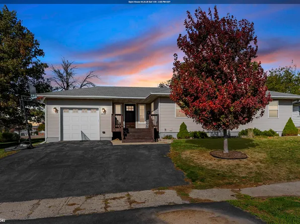410 Carlton St, Garwin, IA 50632