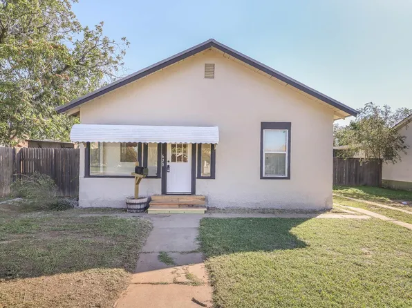 620 S 11th St, Slaton, TX 79364