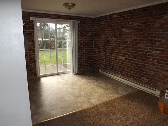5th image of 10312 13th Street Ct E