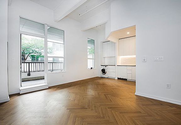 3rd image of 184 Kent Ave #602D