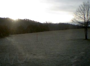 1537 Horton Rd, Quebeck, TN 38579