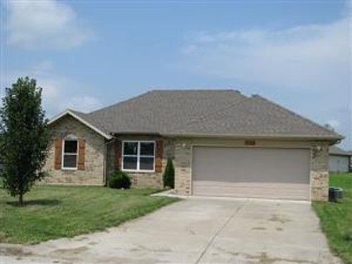 2nd image of 138 Lace Bark Ave