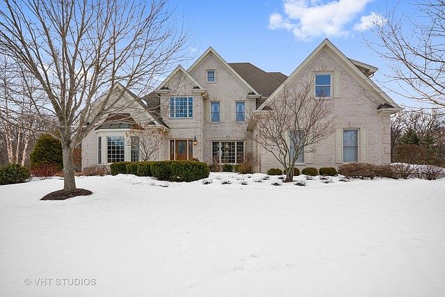 1st image of 3304 Greenwood Ln