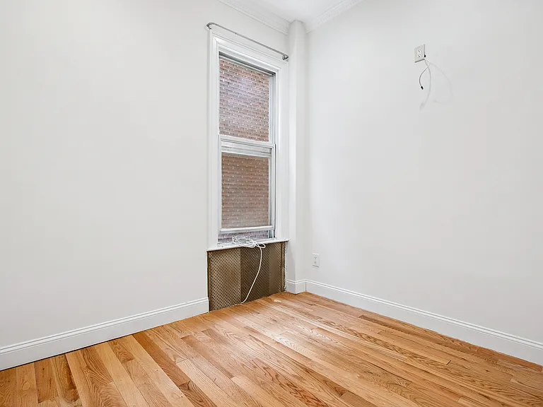 365 Rutland Rd #2R — Photo 4