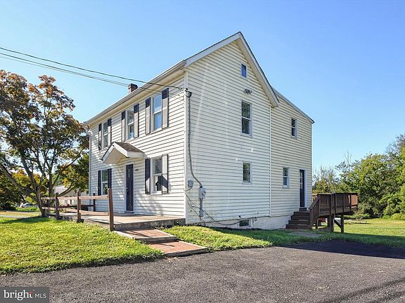 4th image of 491 N Mill Rd