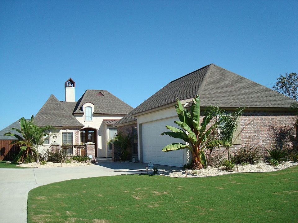 Showcase Lot