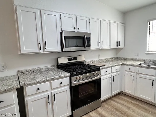 4 bed, 2.0 bath, 1876 sqft, $2,650 — Photo 4