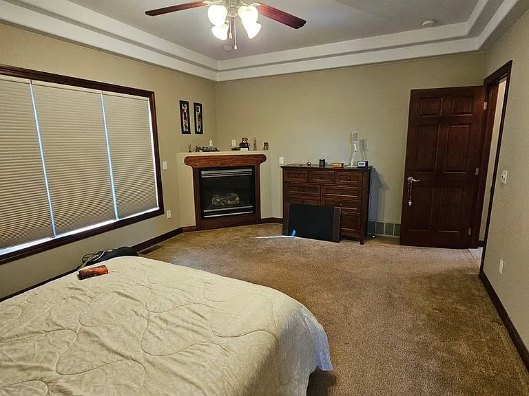 4144 Augusta Dr — Photo 19