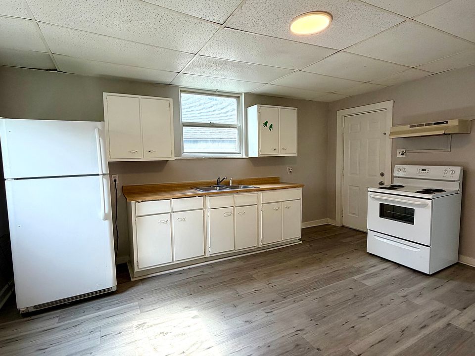 1st image of 714 Berry St APT 1
