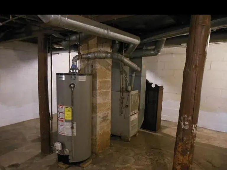 327 N Johnston Ave — Photo 13