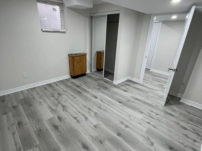 67 Eldridge Pl #BASEMENT — Photo 7