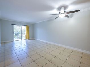 3216 SE 8th St APT 202, Pompano Beach, FL 33062