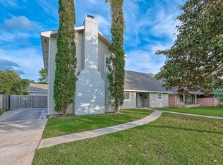 10601 Willowgrove Dr, Houston, TX 77035