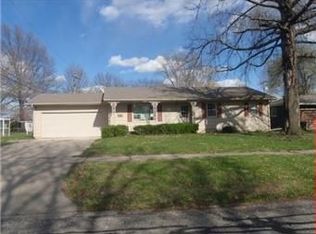 1609 S Chestnut St, Ottawa, KS 66067