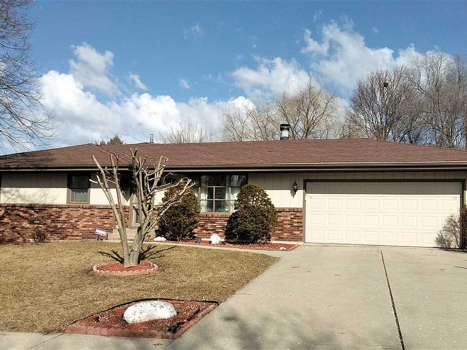 1st image of 3068 Breezeway Dr
