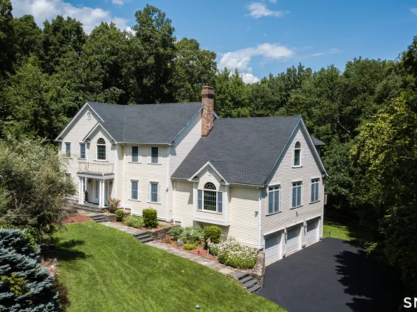 16 Gate Post Lane, Woodbury, CT 06798