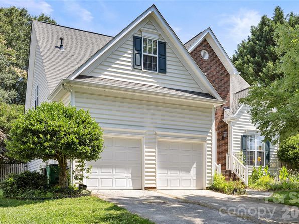 1116 Blueberry Ln, Charlotte, NC 28226 home