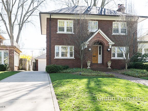 2nd image of 546 Rosewood Ave SE