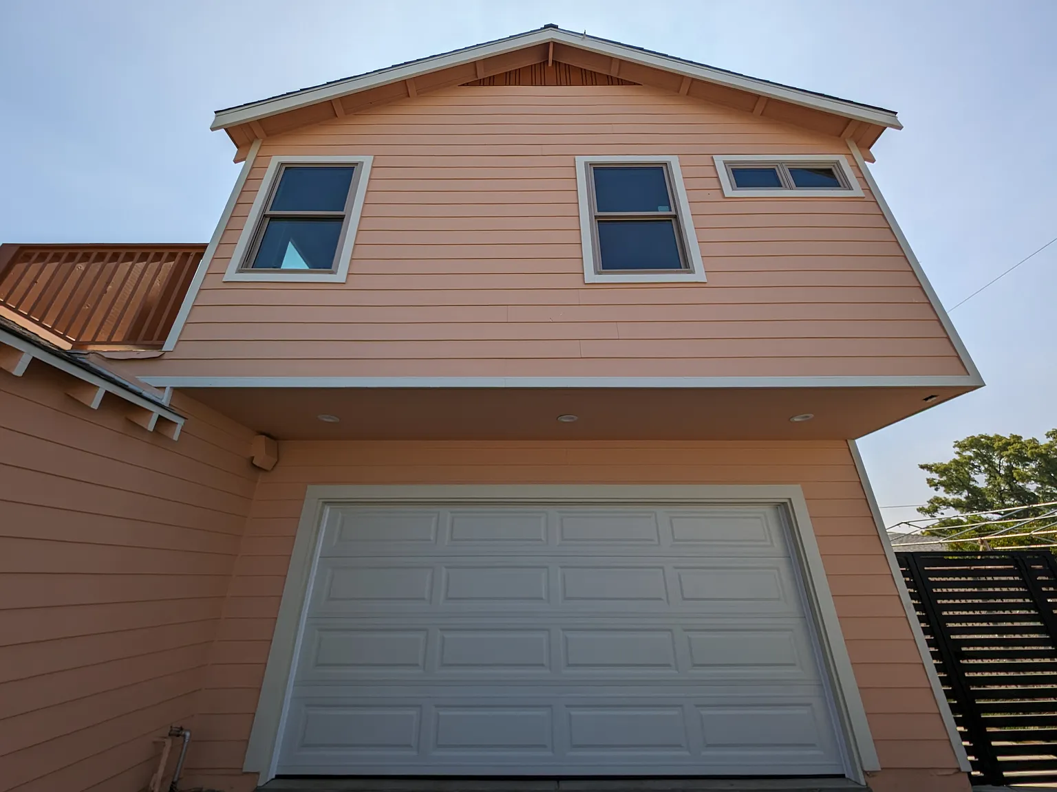 3 bed, 1200 sqft, $3,600 — Photo 3